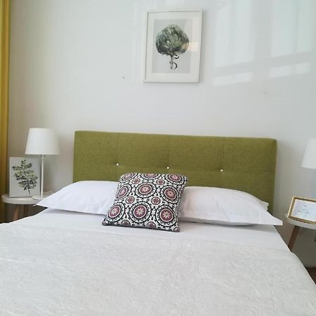 Guesthouse Smart Bucharest Exterior photo