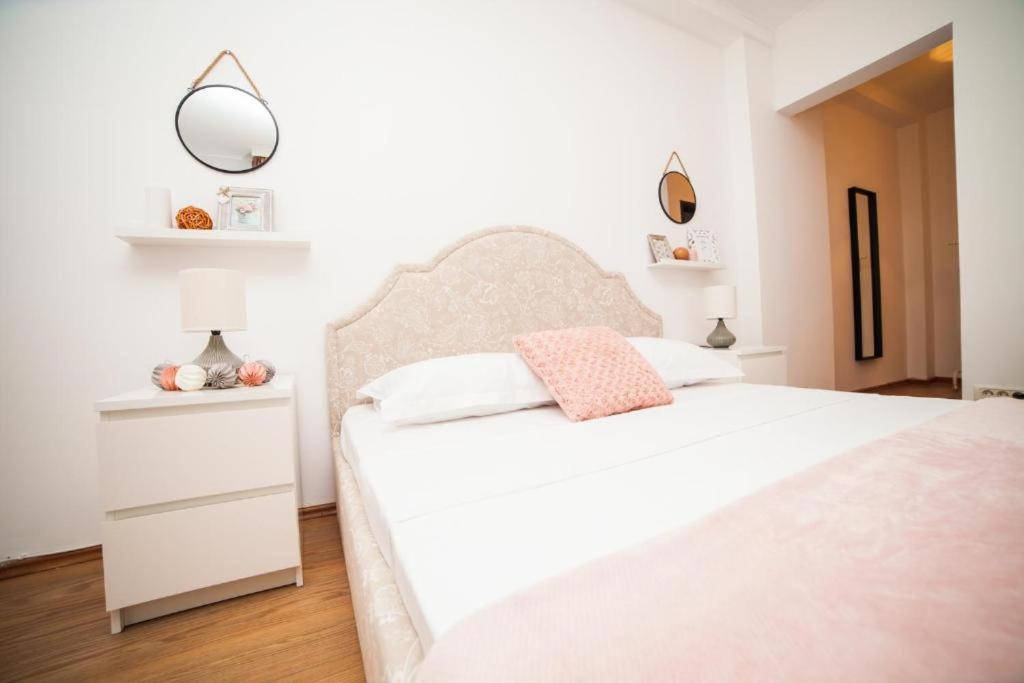 Guesthouse Smart Bucharest Exterior photo