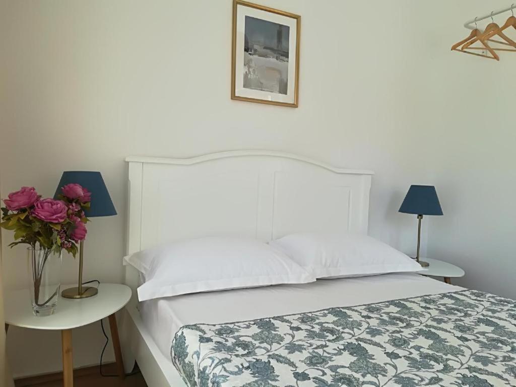Guesthouse Smart Bucharest Exterior photo